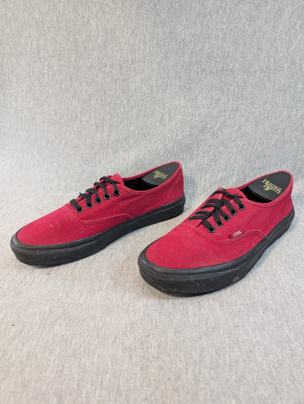 Vans Canvas Skate Sneakers Unisex M8 W9.5 Red Black